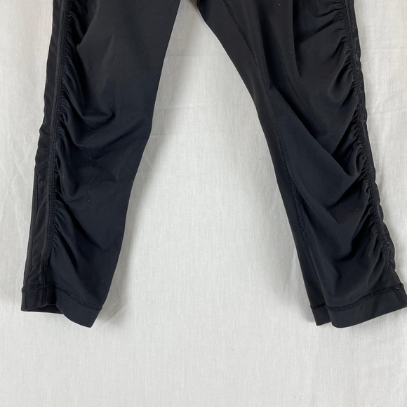 Lululemon Mesh Side Ruched Crop Leggings - Picture 4 of 8